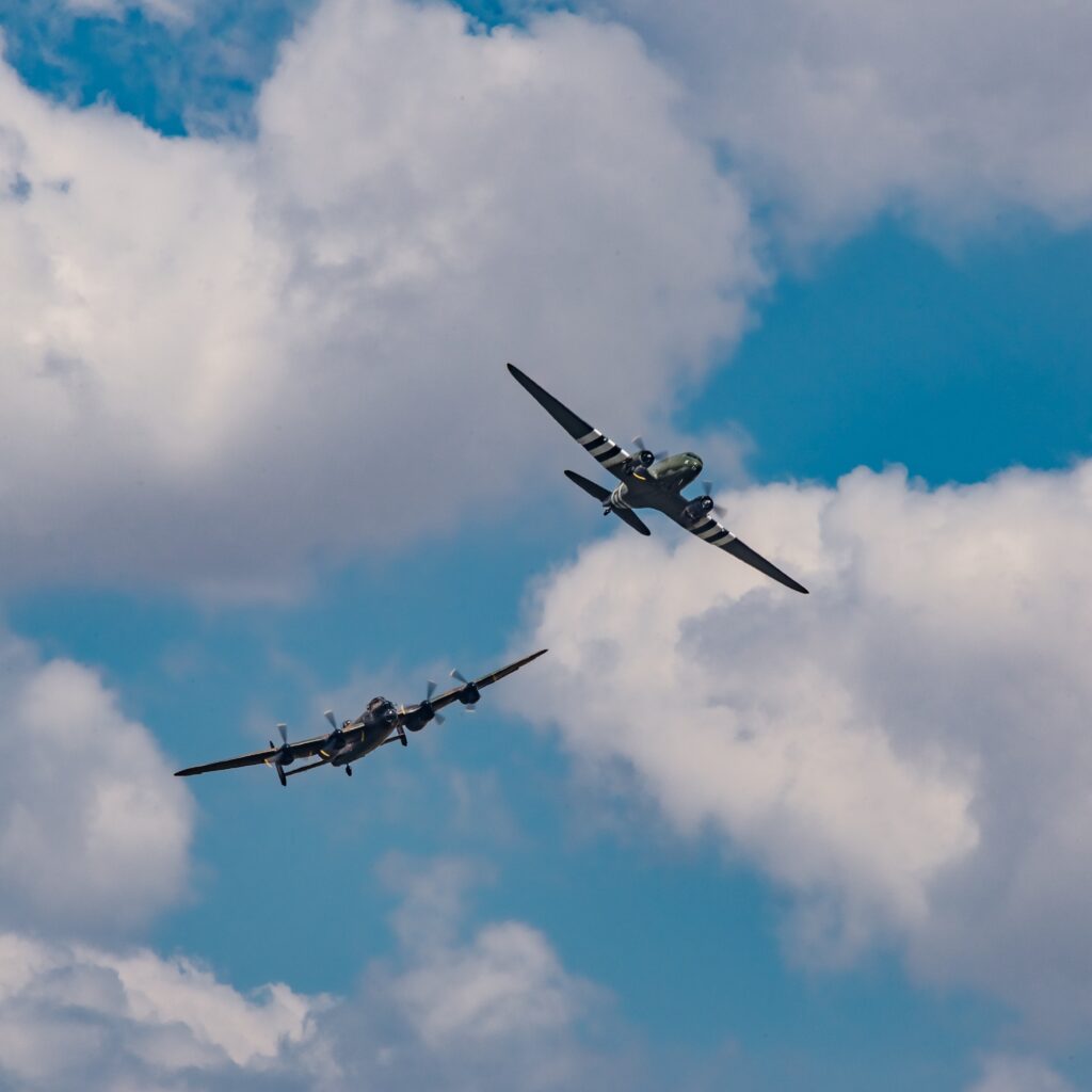 two-fighter-planes
